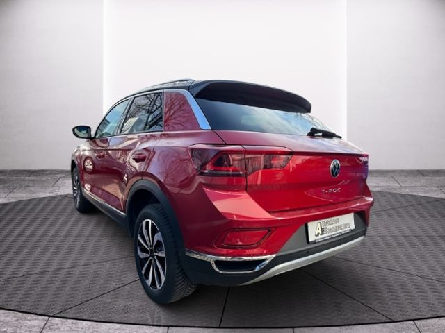 Fahrzeugabbildung Volkswagen T-Roc 1.5 TSI DSG AHK KAMERA