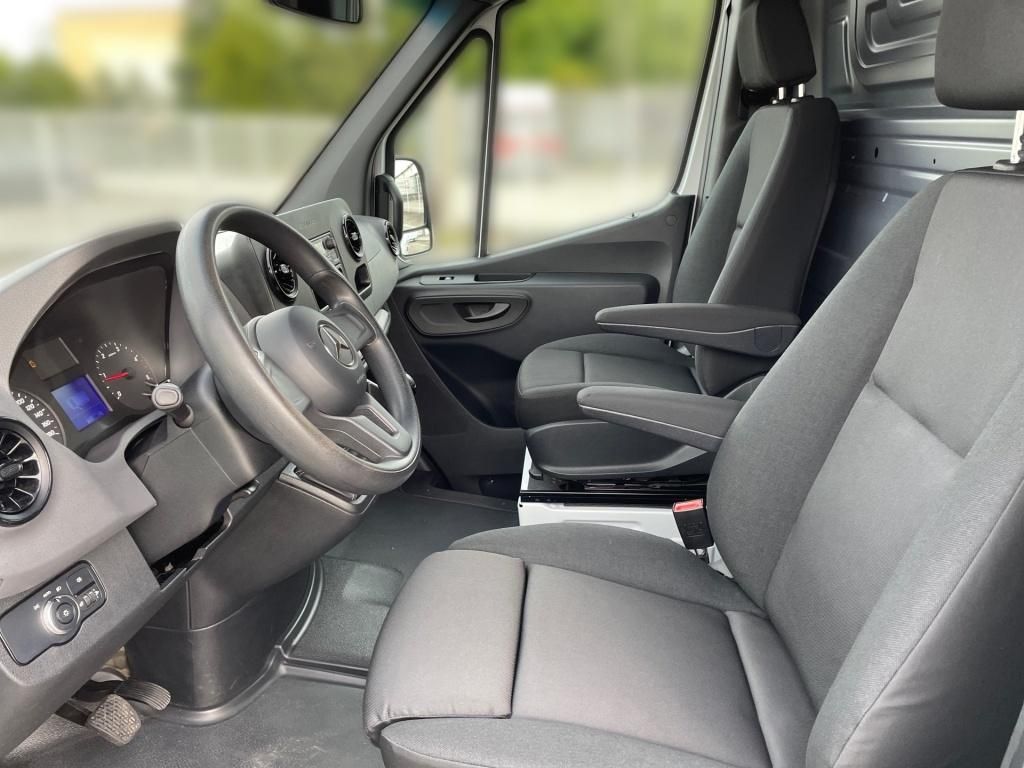 Fahrzeugabbildung Mercedes-Benz Sprinter 315 KA L2H1 RFK, Klima, Auftritt, SHZ