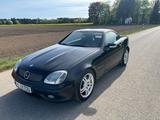 Mercedes-Benz SLK 32 AMG AMG - Mercedes-Benz SLK 32 AMG mit Benzin-Antrieb