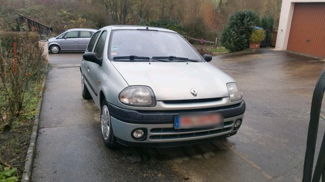 Renault F  Clio