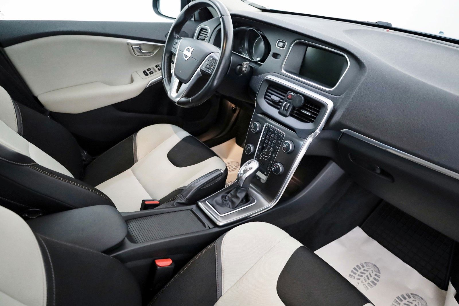Fahrzeugabbildung Volvo V40 CrossCountry Kinetic AWD Navi,Panorama,Bliss