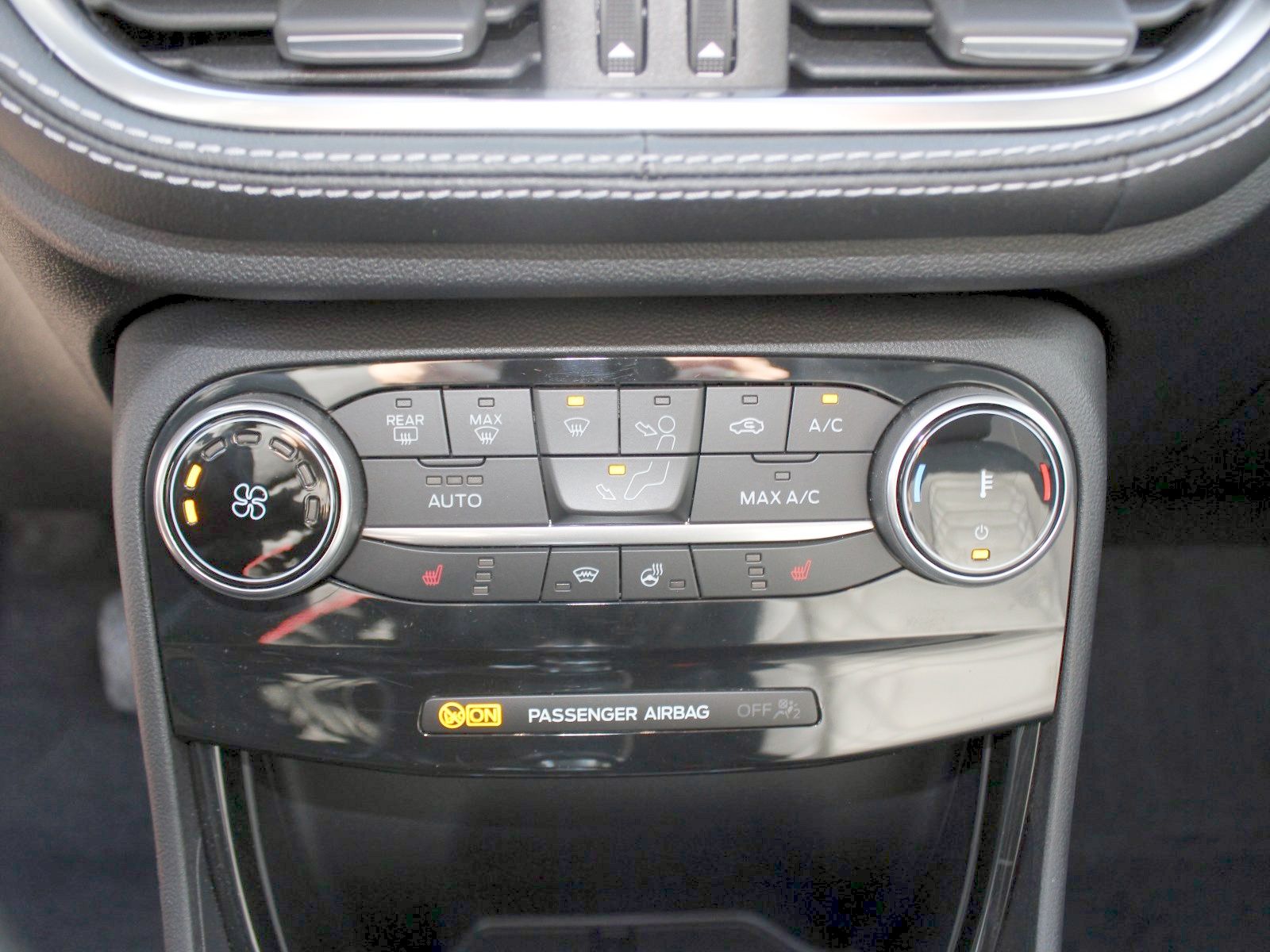 Fahrzeugabbildung Ford Puma ST-Line Vignale 1,0 EcoBoost