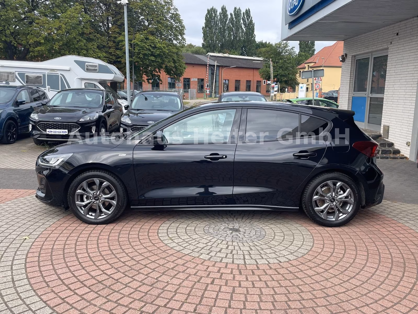 Ford Focus Lim. Automatik ST-Line / 155PS+Kamera+ACC, миниатюра 2