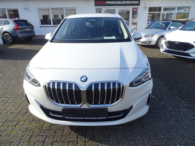 BMW 218 Active Tourer  Luxury Line  LED Navi Leder