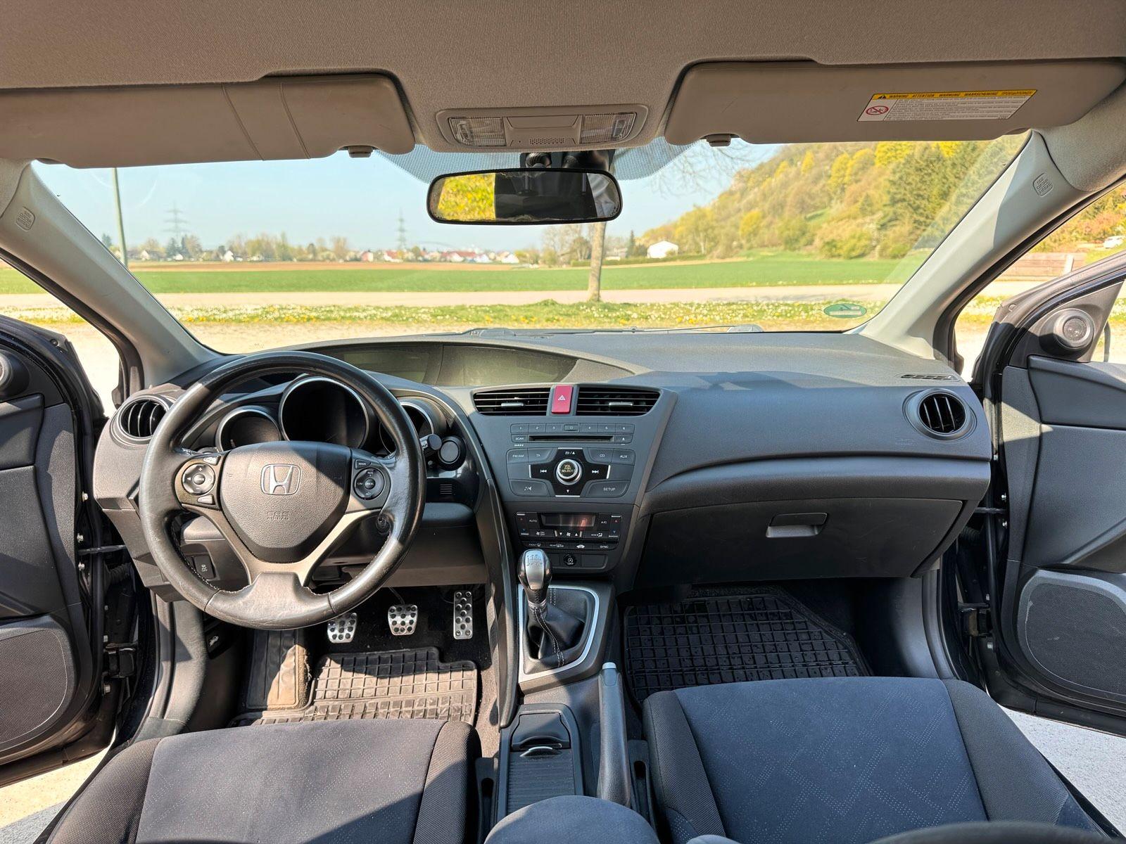 Honda Civic 2012 — photo 10
