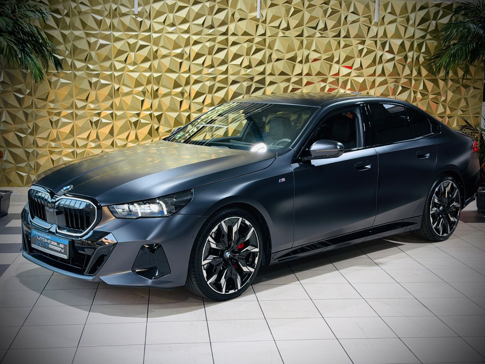 BMW 540d xDrive Lim. M-SPORTPAKET FROZEN-GREY H&K foto 5
