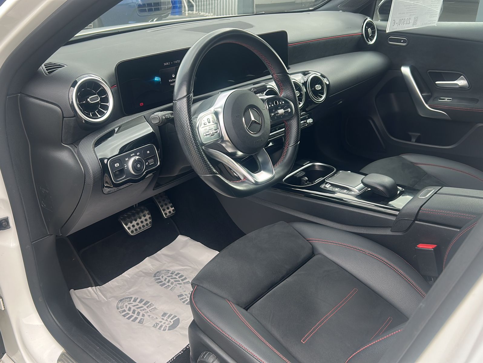 Fahrzeugabbildung Mercedes-Benz A 200 dAMG Line