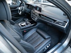 BMW M760 – 29 / 37