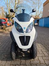 Piaggio MP3 400 LT  (fahrbar mit Pkw Führerschein) - PIAGGIO MP3 400