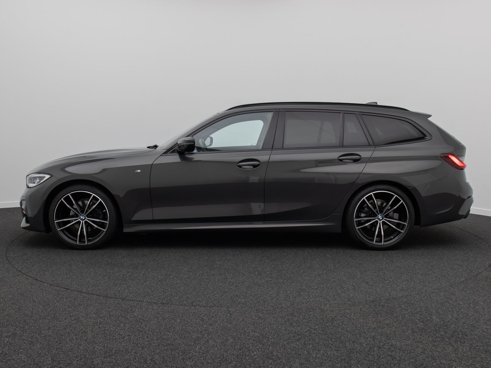 Fahrzeugabbildung BMW 320i M Sport Individual Komfort Laser AHK 19Zoll