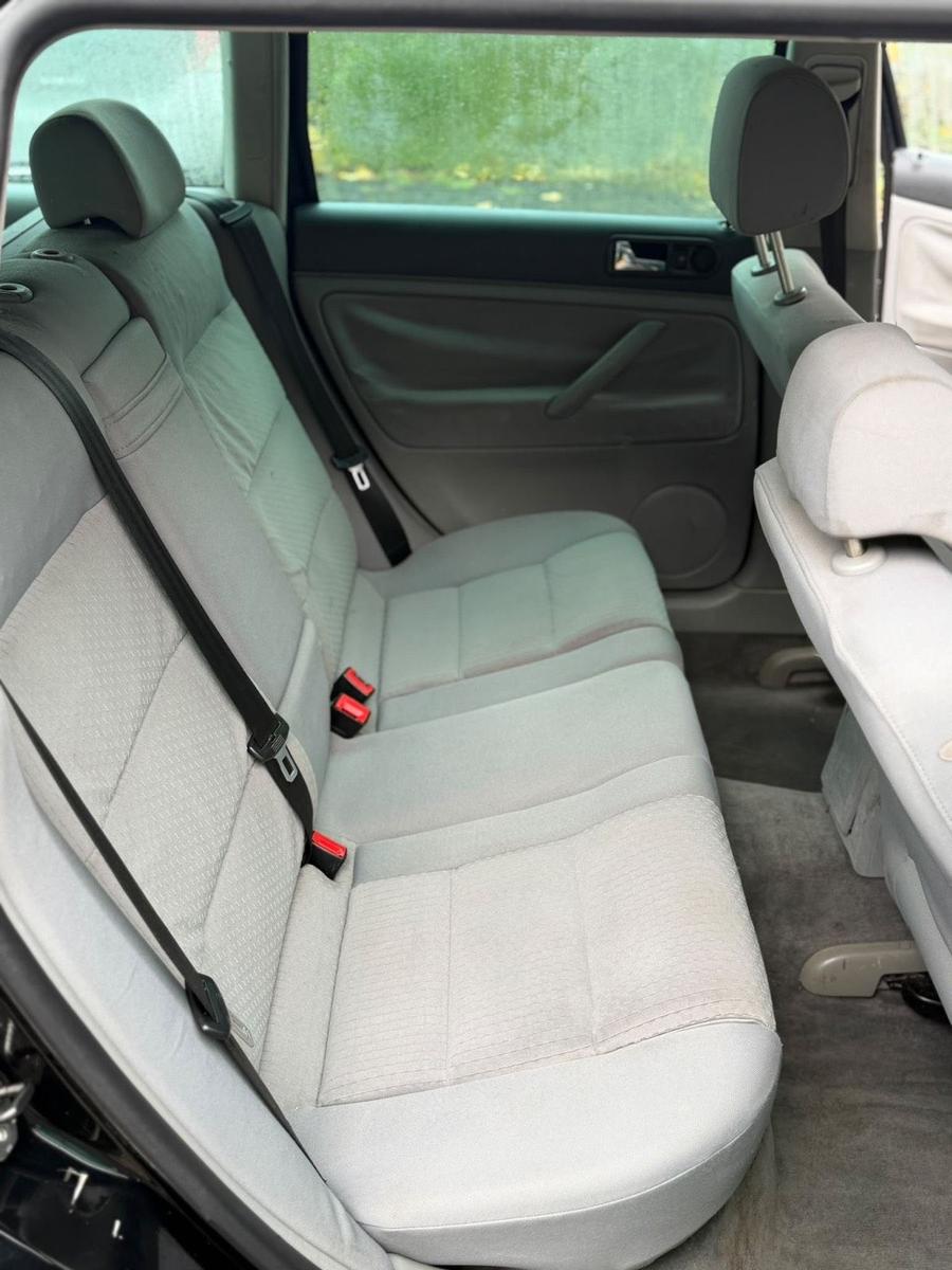 Volkswagen Passat 2005 — photo 13