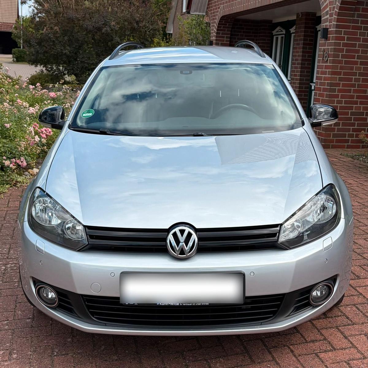 Volkswagen Golf 2012 — engine 140 HP (103kW)