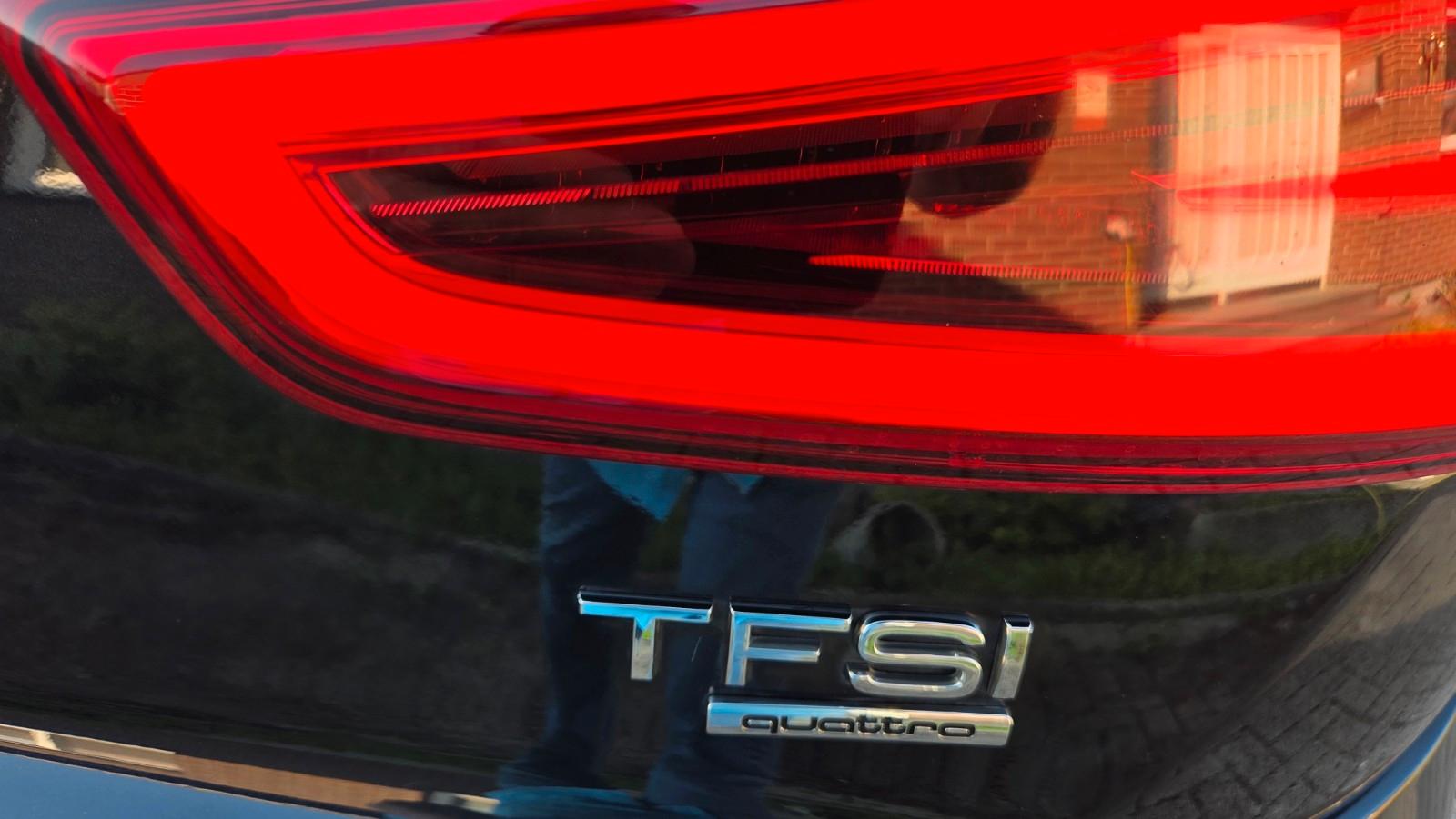 AUDI Q3 - S LINE - 2.0 211 CV - QUATTRO - LED - BVA