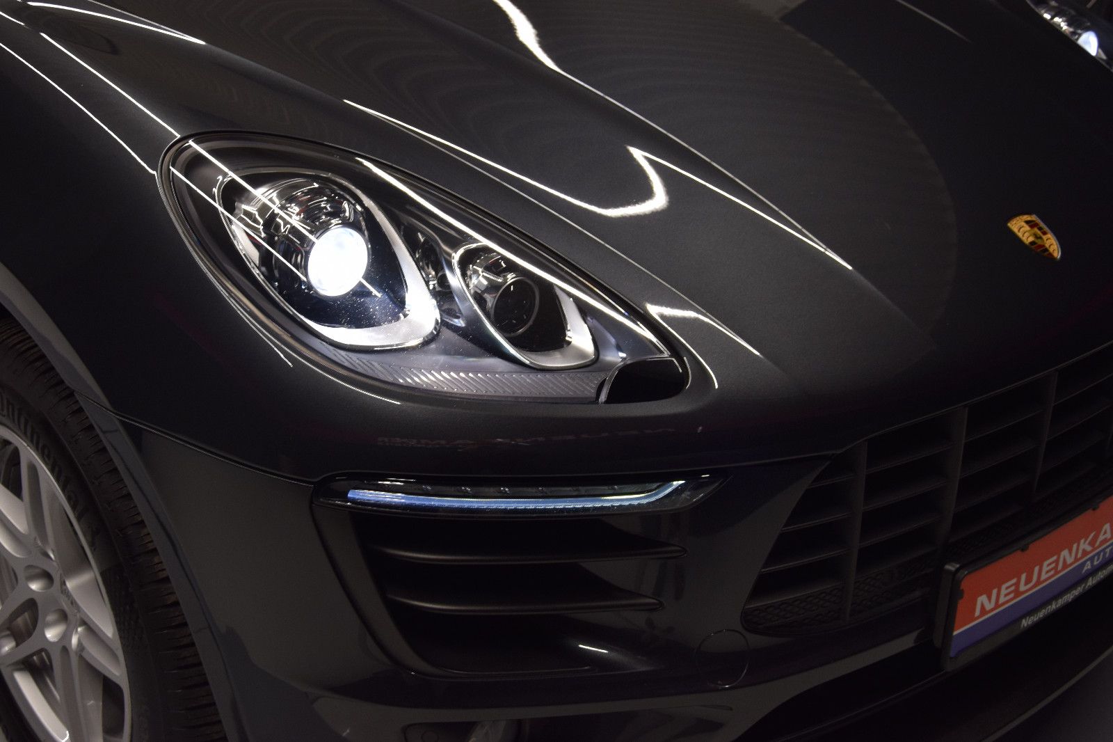 Fahrzeugabbildung Porsche Macan S Diesel 14-Wege Pano Bi-Xenon PASM Leder