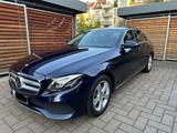 Mercedes-Benz E 220 d AVANTGARDE MASSAGE PANO AHK GARANTIE - Mercedes-Benz E 220 Gebrauchtwagen in Mülheim (Ruhr)