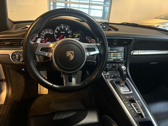 Fahrzeugabbildung Porsche 911 Turbo*Allrad*Approved Garantie*