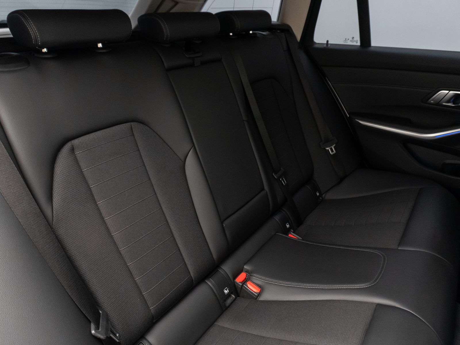 Fahrzeugabbildung BMW 320d SportLine DAB PDC Geschwindigkeitsreg Sport