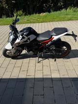 KTM Duke 125 - KTM MOFA