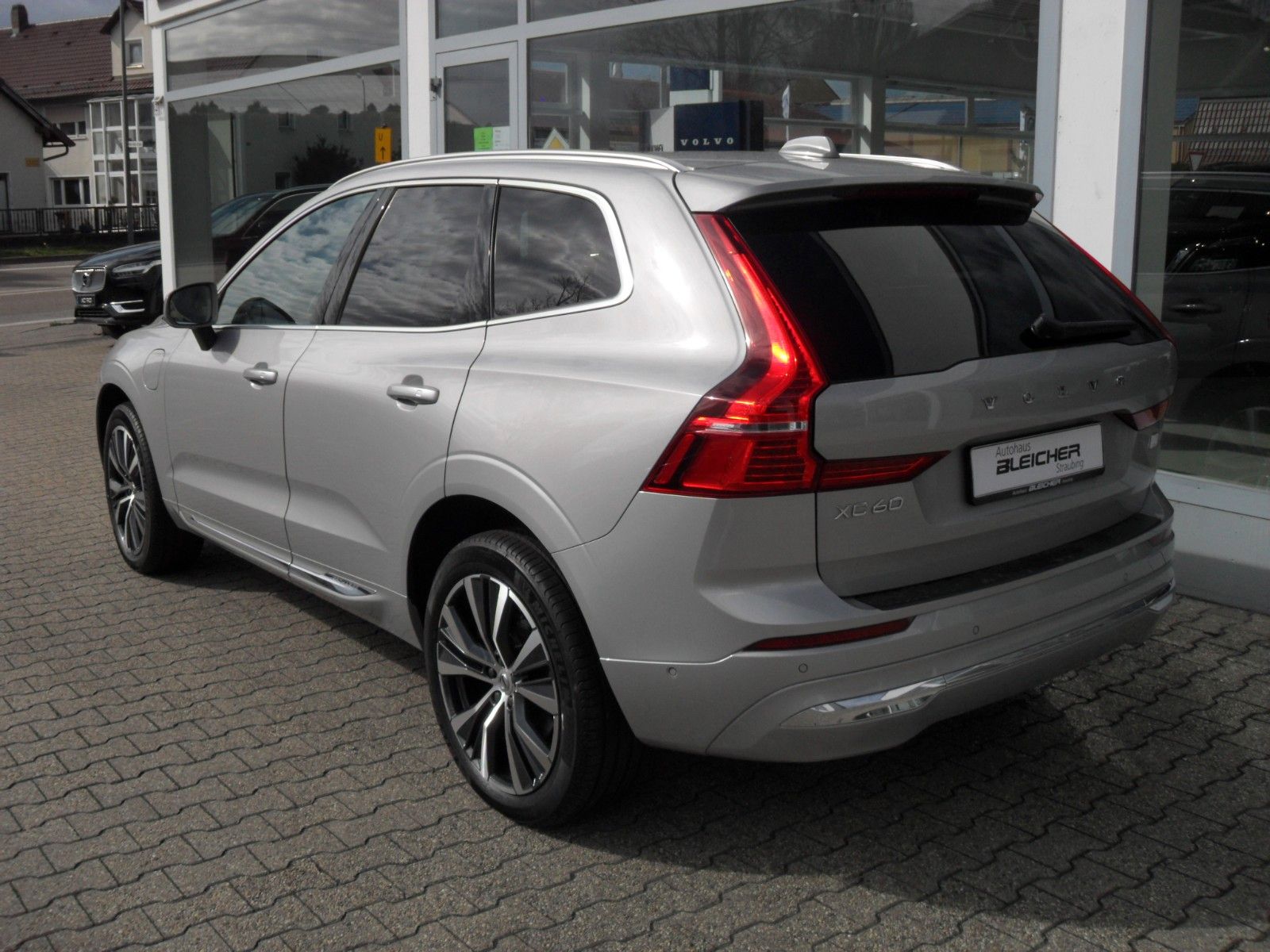 Fahrzeugabbildung Volvo XC 60 T6 Inscription | AWD