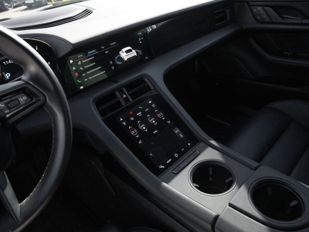 PORSCHE Taycan 2023