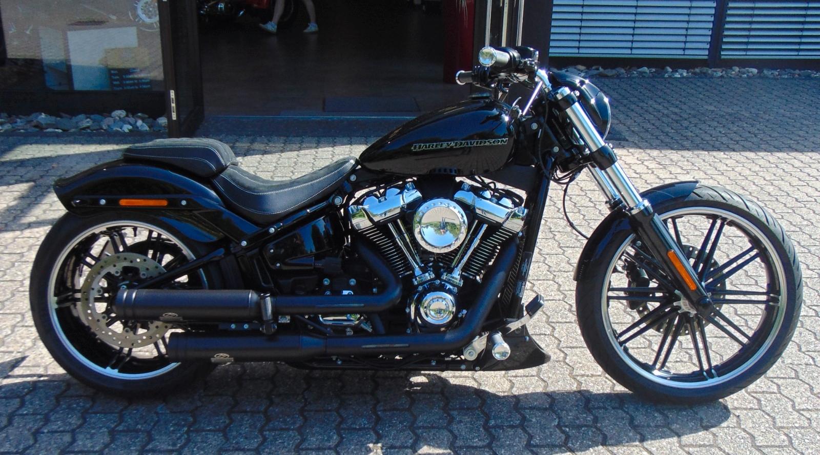 Harley-Davidson FXBRS Breakout 114