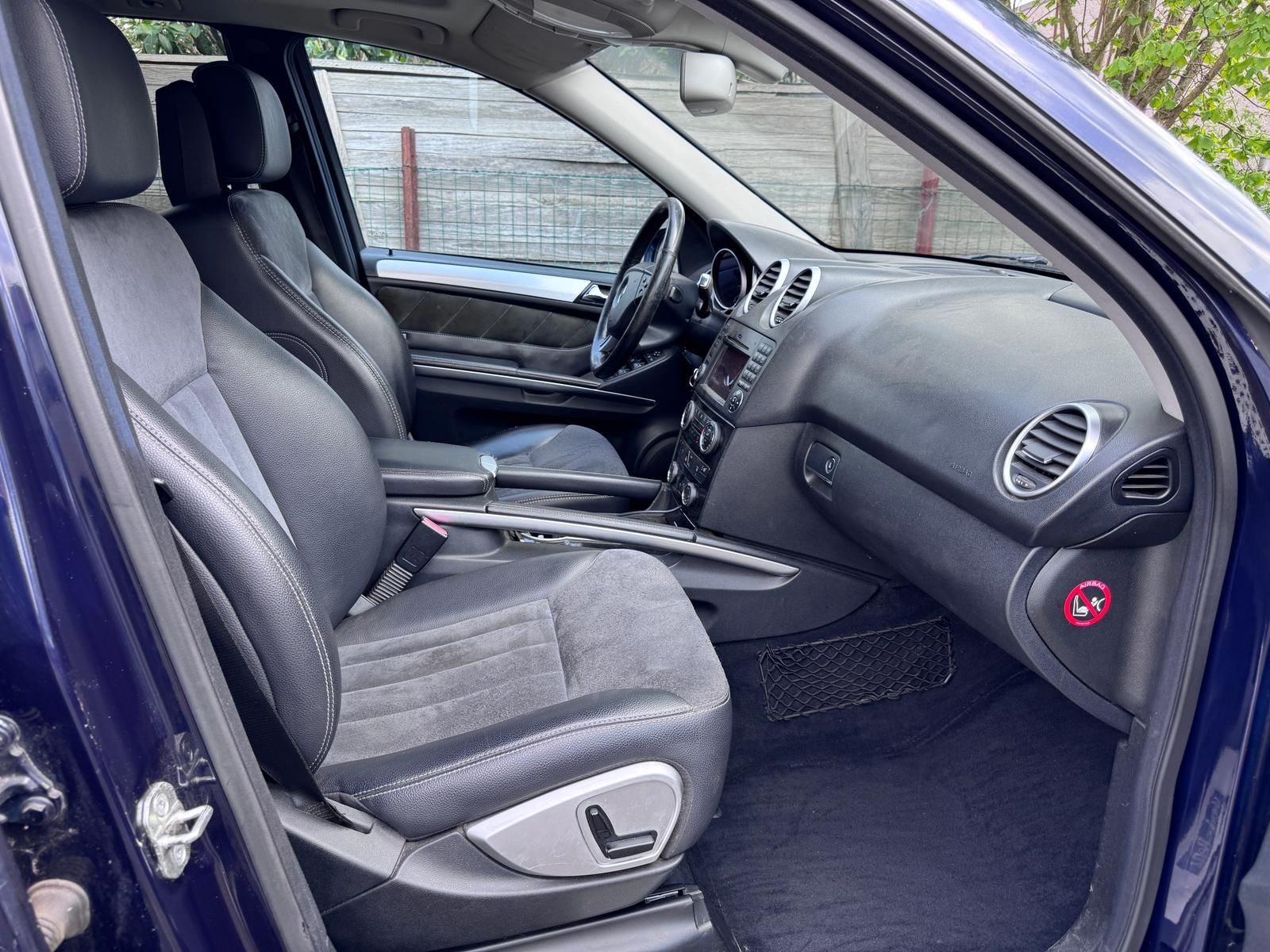 Fahrzeugabbildung Mercedes-Benz 3.0 CDI V6 BRABUS/PANO/AHK/RCAM/ALLWETTER/LED