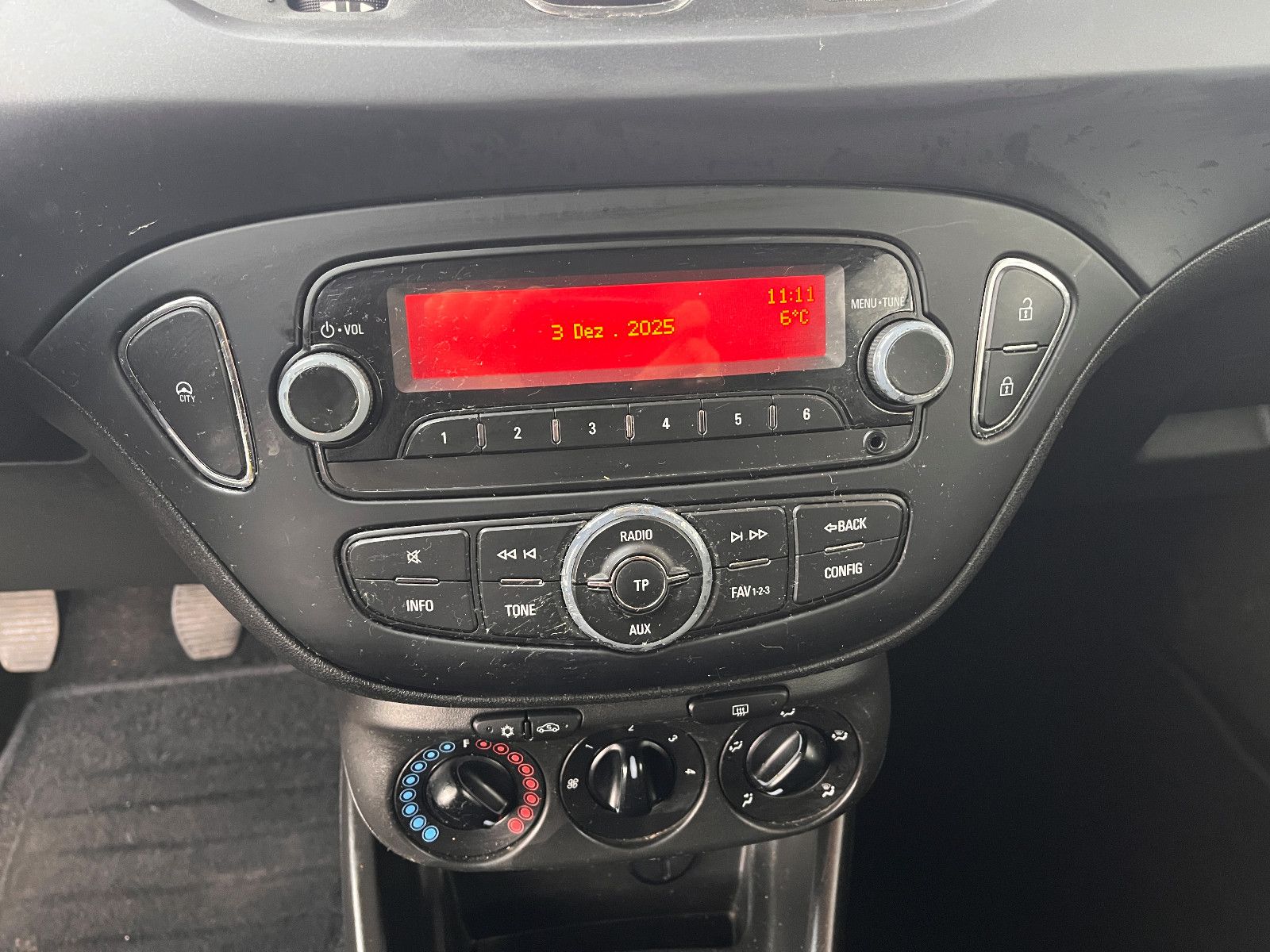 Fahrzeugabbildung Opel Corsa E Selection