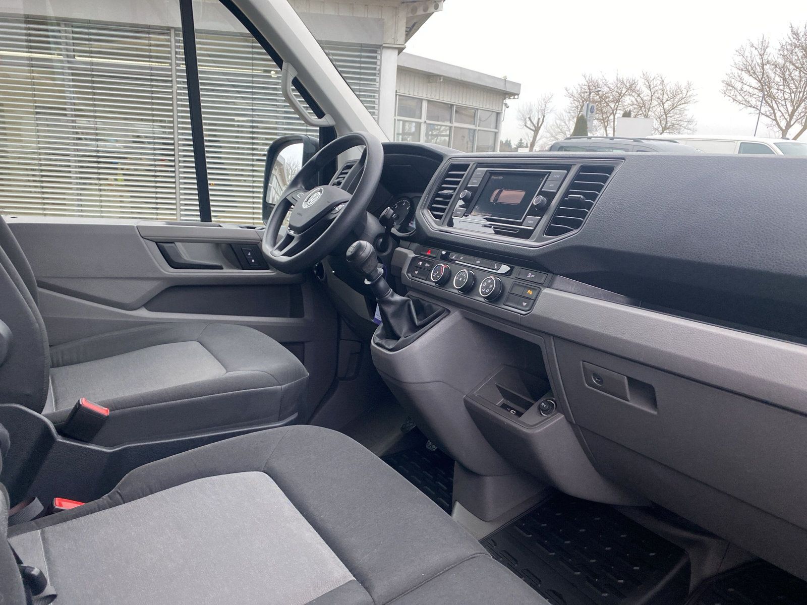 Fahrzeugabbildung Volkswagen Crafter 30 Kasten 2.0 TDI LED KLIMA DAB PDC AHK