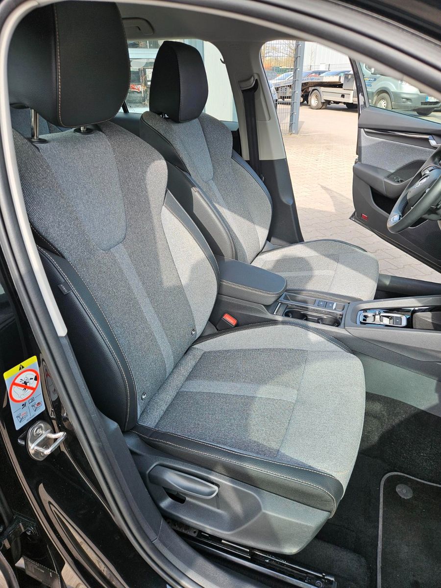 Skoda Octavia Combi 2.0 TDI 110 kW Selection ACC LED foto 15
