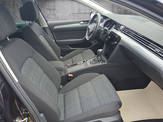 Passat Variant 1.5TSI Aut. Business Navi AHK LED