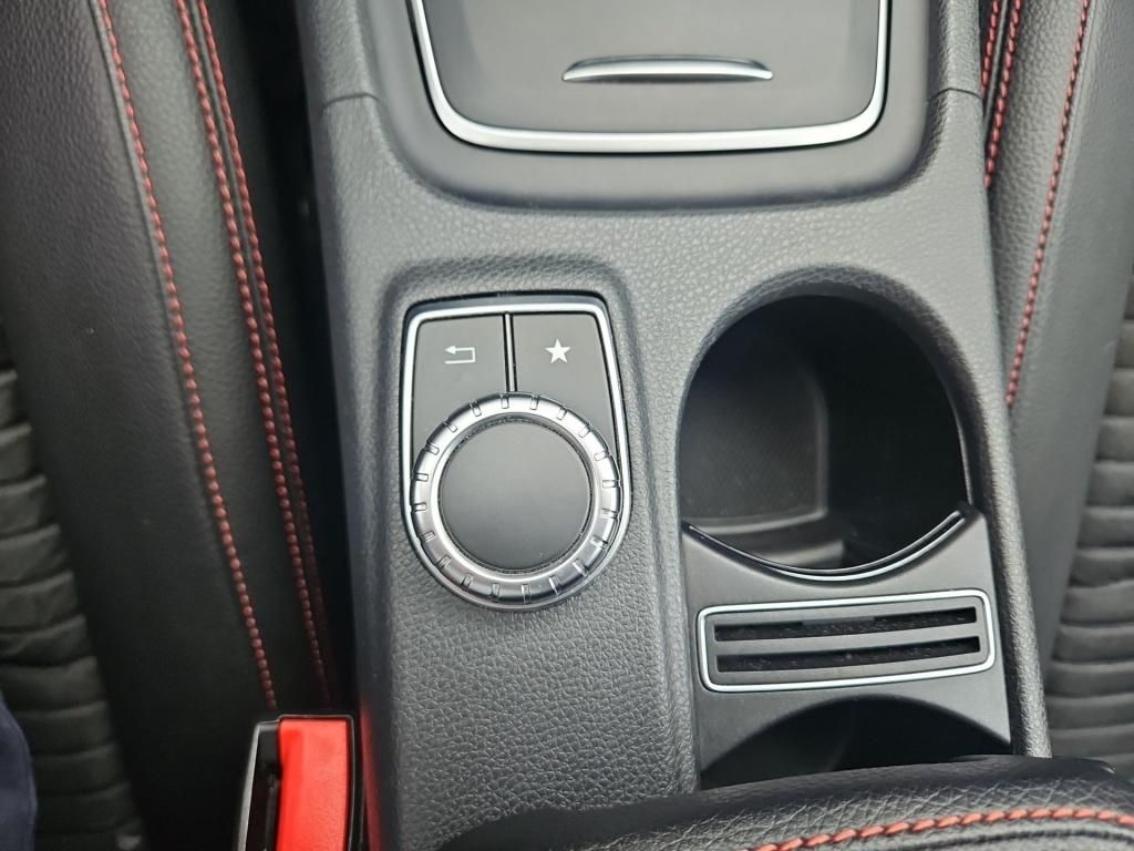 Fahrzeugabbildung Mercedes-Benz CLA 200 Coupé AMG Navi Totwi. LED SHZ Ambie. RDK