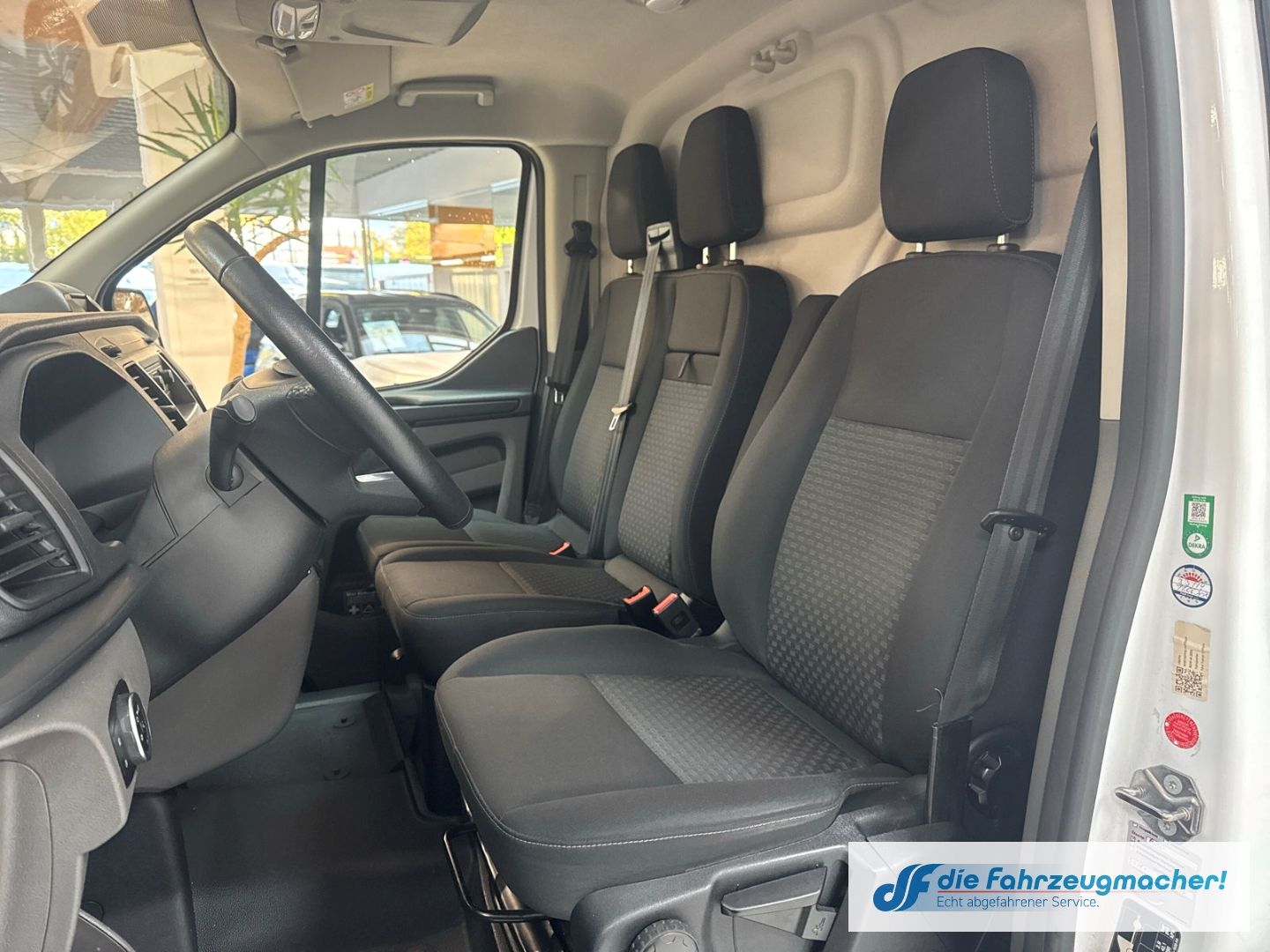 Fahrzeugabbildung Ford Transit Custom Kasten 280 L1 Trend DAB Notbremsa