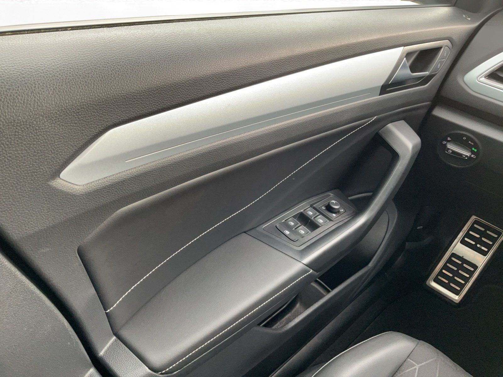 Volkswagen T-Roc - Bild 10