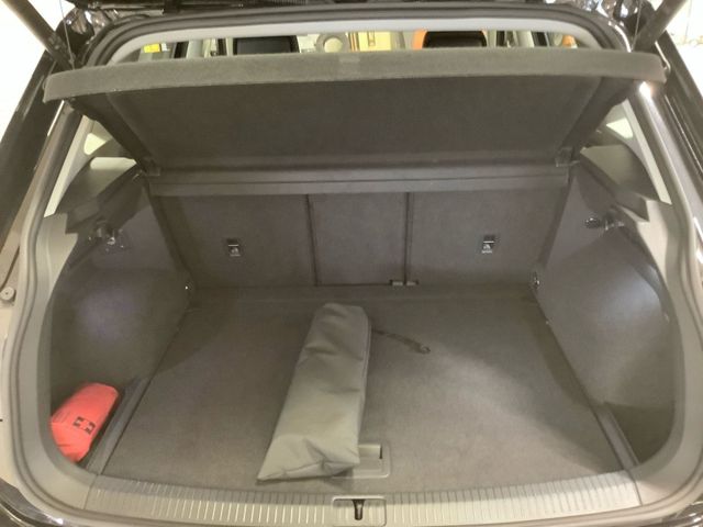 Tiguan Life 1,5 TSI DSG Standheizung, Navi, SHZ,