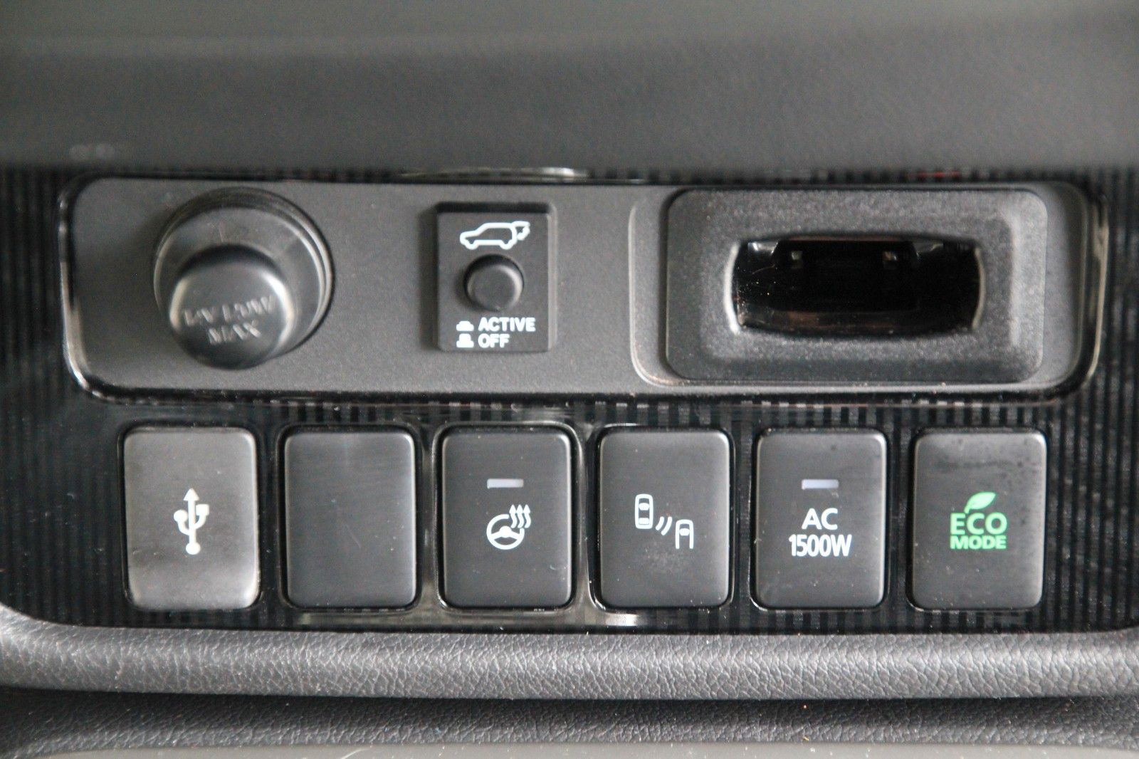 Fahrzeugabbildung Mitsubishi Outlander PHEV Top 4WD