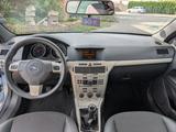 Opel Astra TT Cabrio,Tüv Neu,Erste Hand,Sitzheizung - Opel Astra mit Benzin-Antrieb: Cabrio