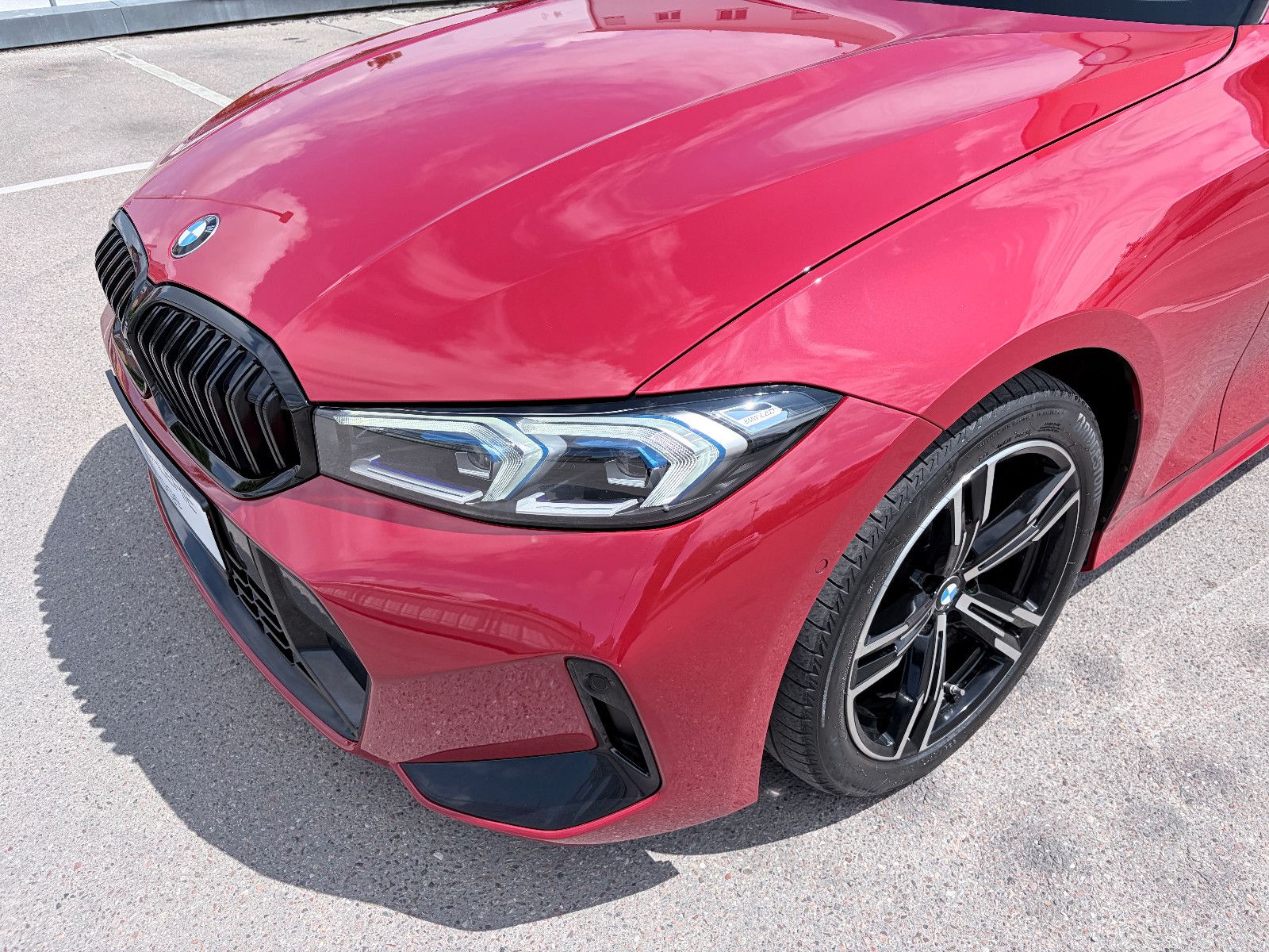 BMW 320 i Aut M Sport PANO/AHK/HUD/360°/STANDHEIZUNG foto 10