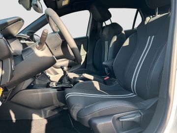 Fotografie 13 des Opel Corsa 1.2 GS Allwetter Sitzh. beh. Lenkr. CarPla