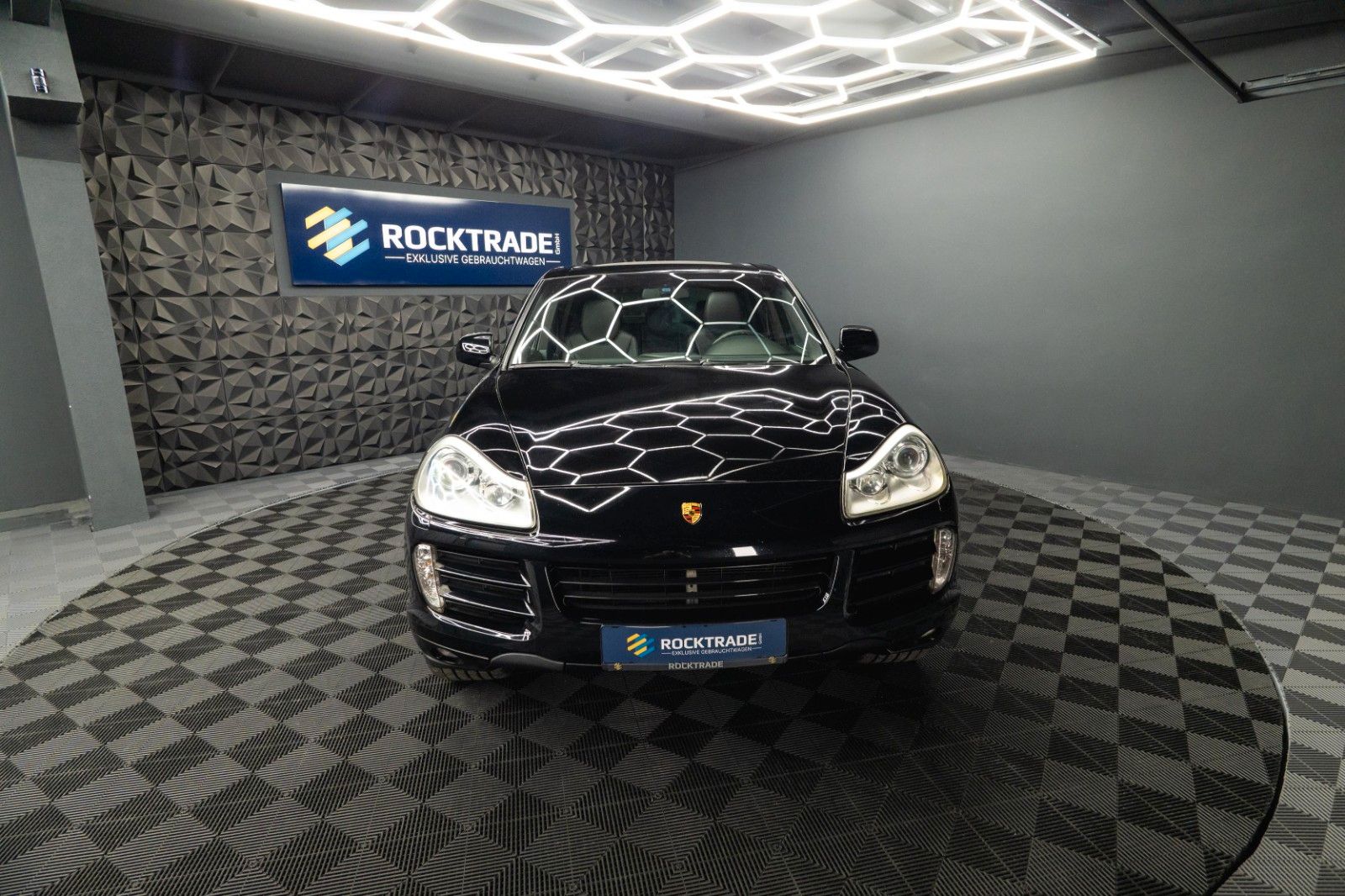 Fahrzeugabbildung Porsche Cayenne 3.6 V6 Black Edition | BOSE | 22Zoll ABT
