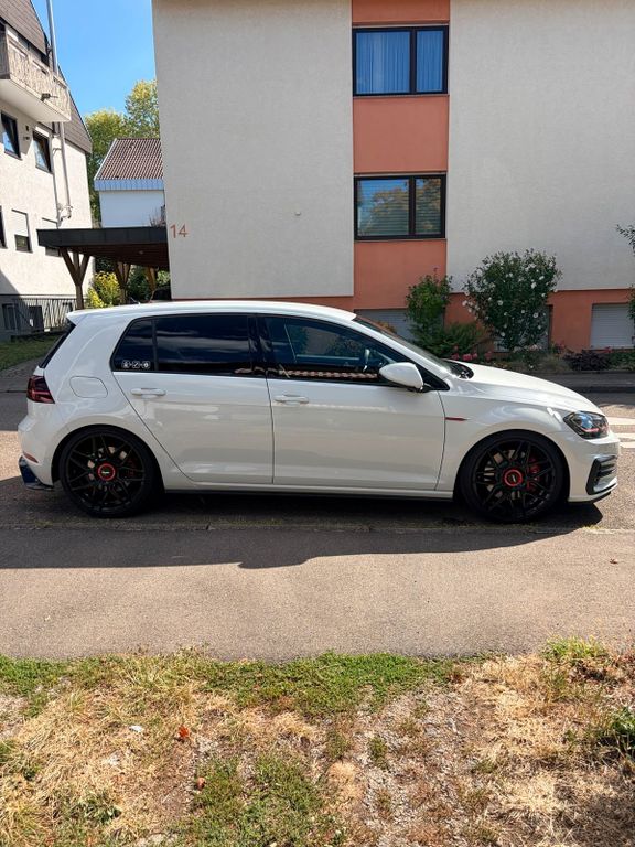 Image of Volkswagen Golf