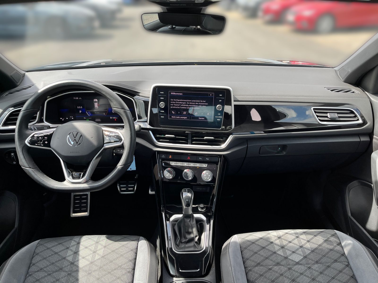 Volkswagen T-Roc - Bild 12