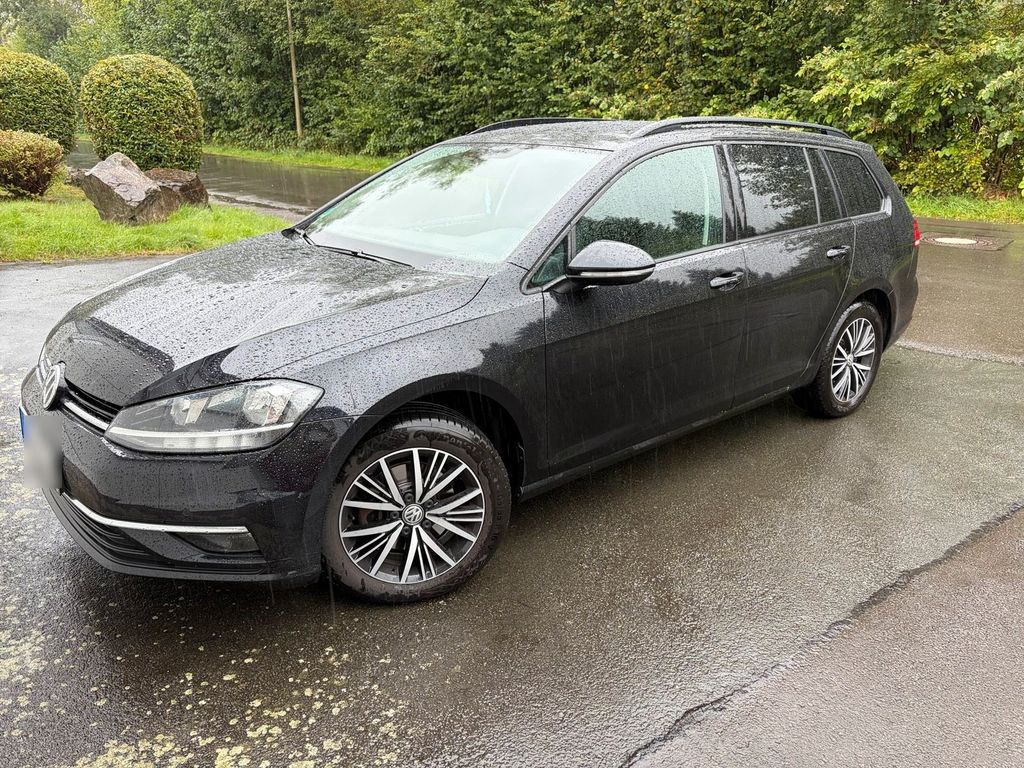 Image of Volkswagen Golf