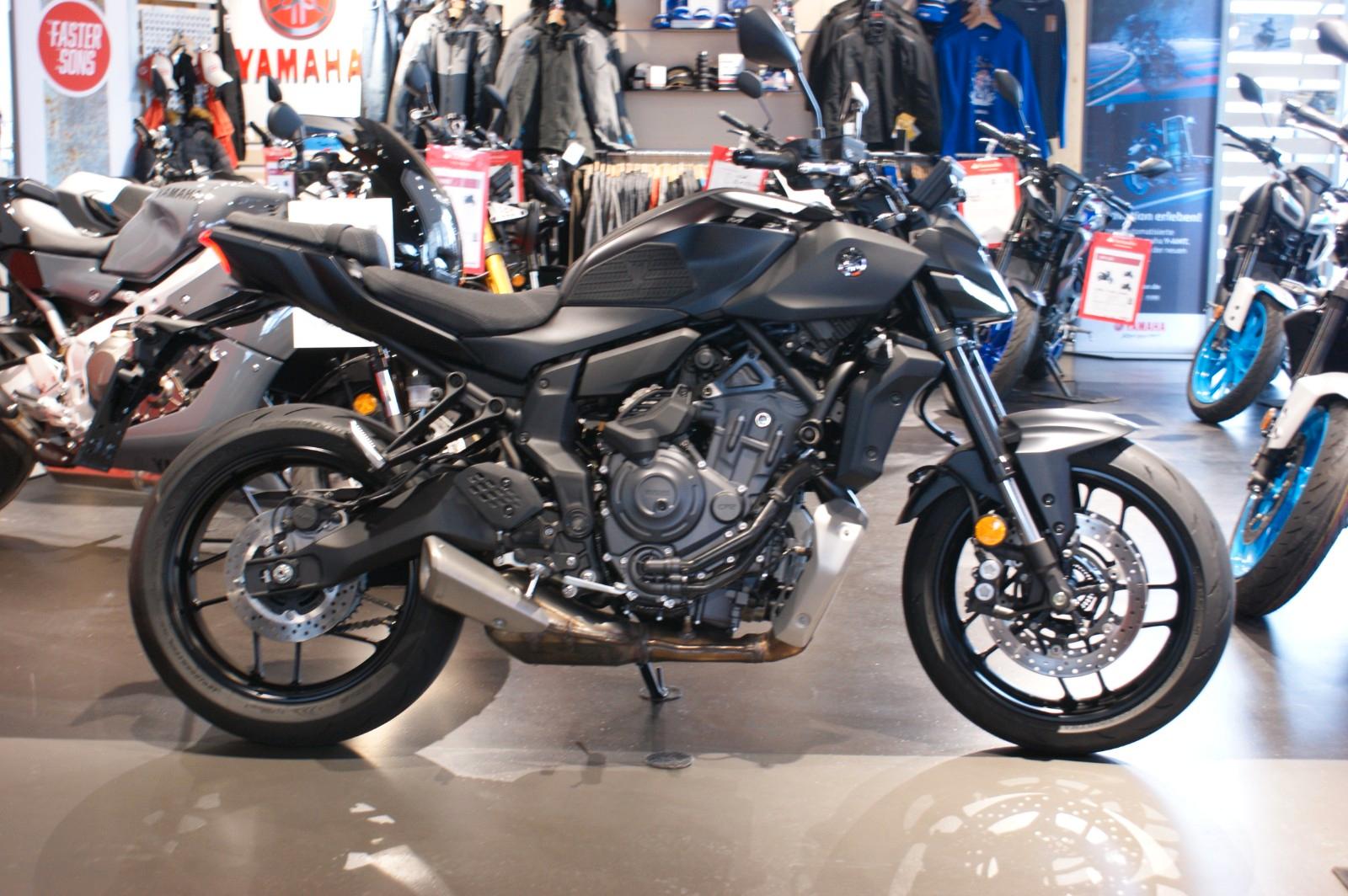 Yamaha MT 07 25 Y-AMT Zub. f. 474 €