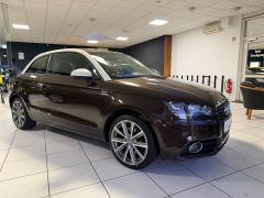 AUDI A1 ambition Sportfahrwerk Sportsitze 17 Zoll SHZ