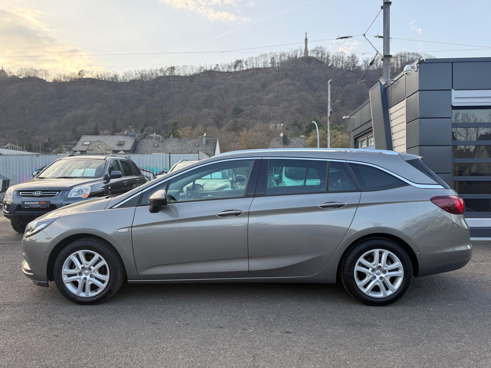 Opel Astra K Sports Tourer! TÜV NEU! PDC V. H. Kamera