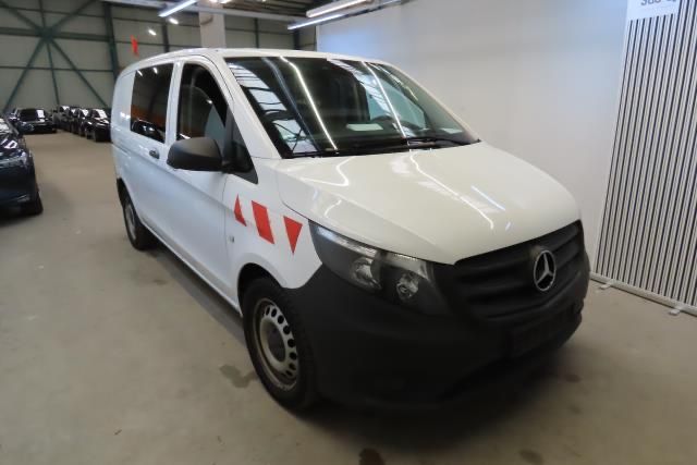 Mercedes-Benz Vito Kasten 114 4x4 ALLRAD+BÜRO+Stromversorgung!