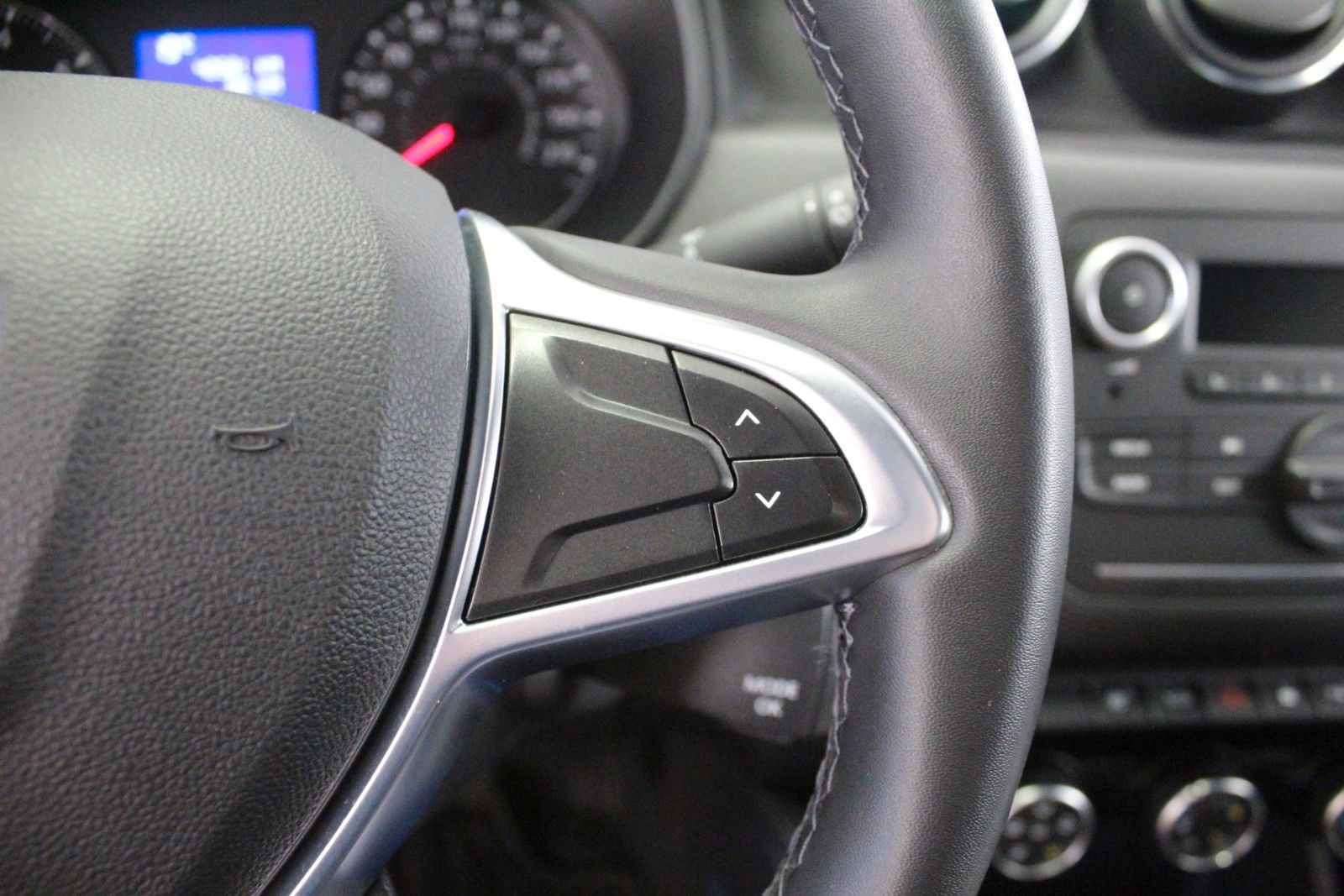 Fahrzeugabbildung Dacia Duster TCe 100 ECO-G LPG Comfort*Allwetter