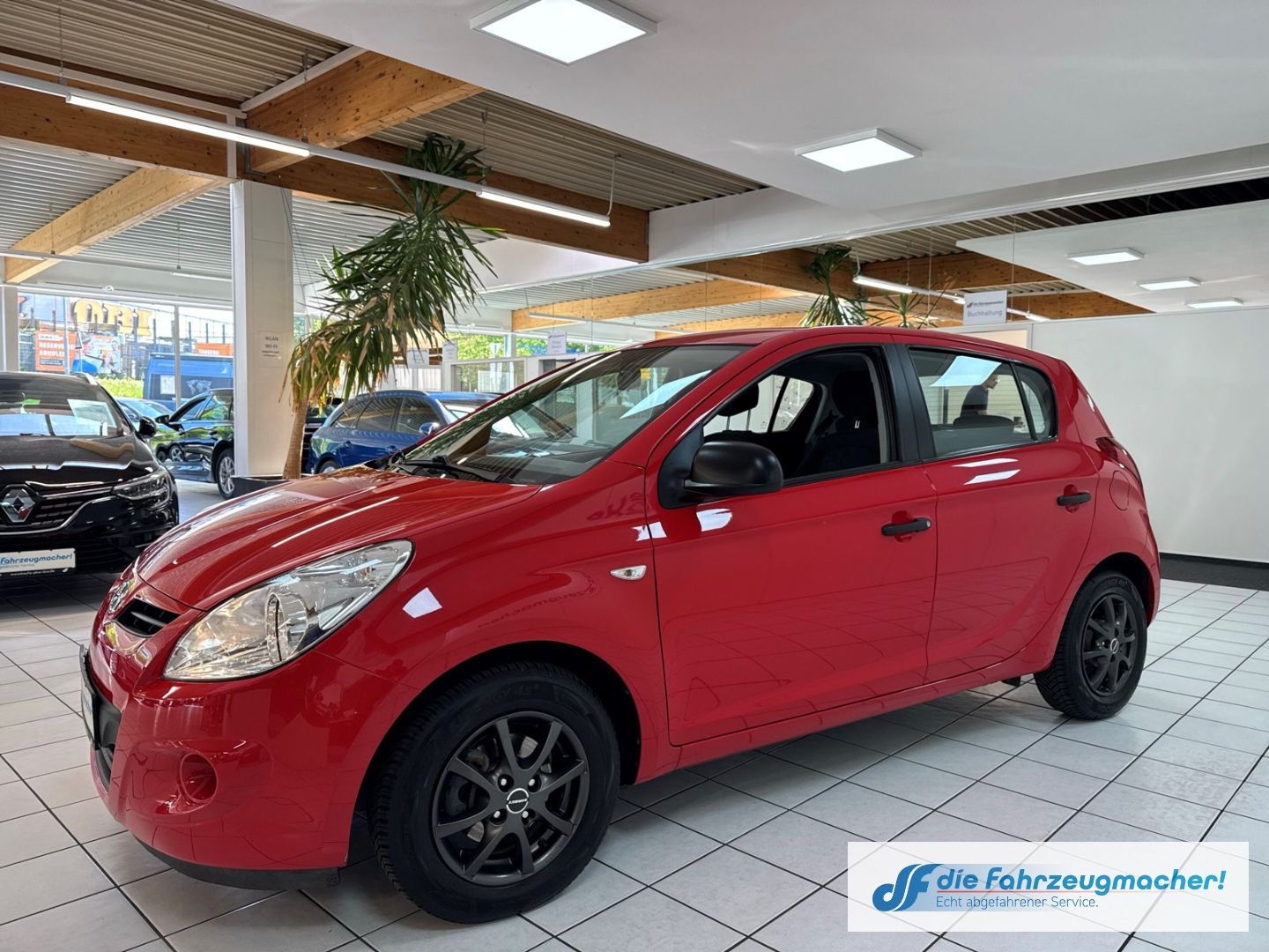 Fahrzeugabbildung Hyundai i20 Comfort 1.2 Klima el.SP teilb.Rücksb AUX MP3