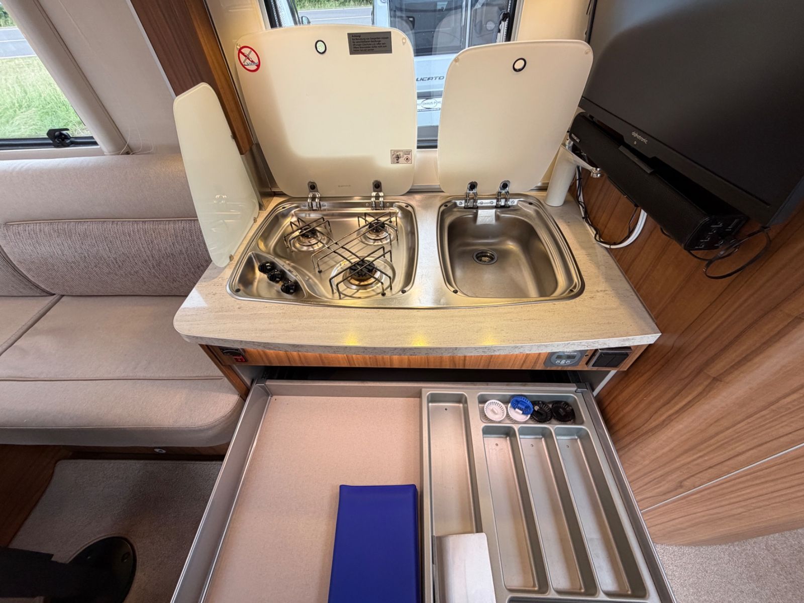 Fahrzeugabbildung HYMER / ERIBA / HYMERCAR B-Klasse 534 DL