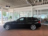 BMW 330 i Touring xDrive PDC CarPlay Navi - BMW 330: Kombi, 330i Xdrive